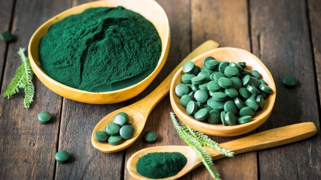Espirulina, veganos, B12
