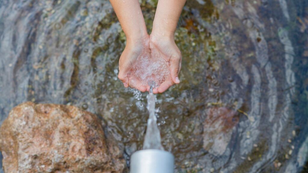 Agua pranizada: la técnica milenaria para devolverle la vitalidad al líquido elemento, mejorar su capacidad de hidratación y estimular nuestro bienestar.